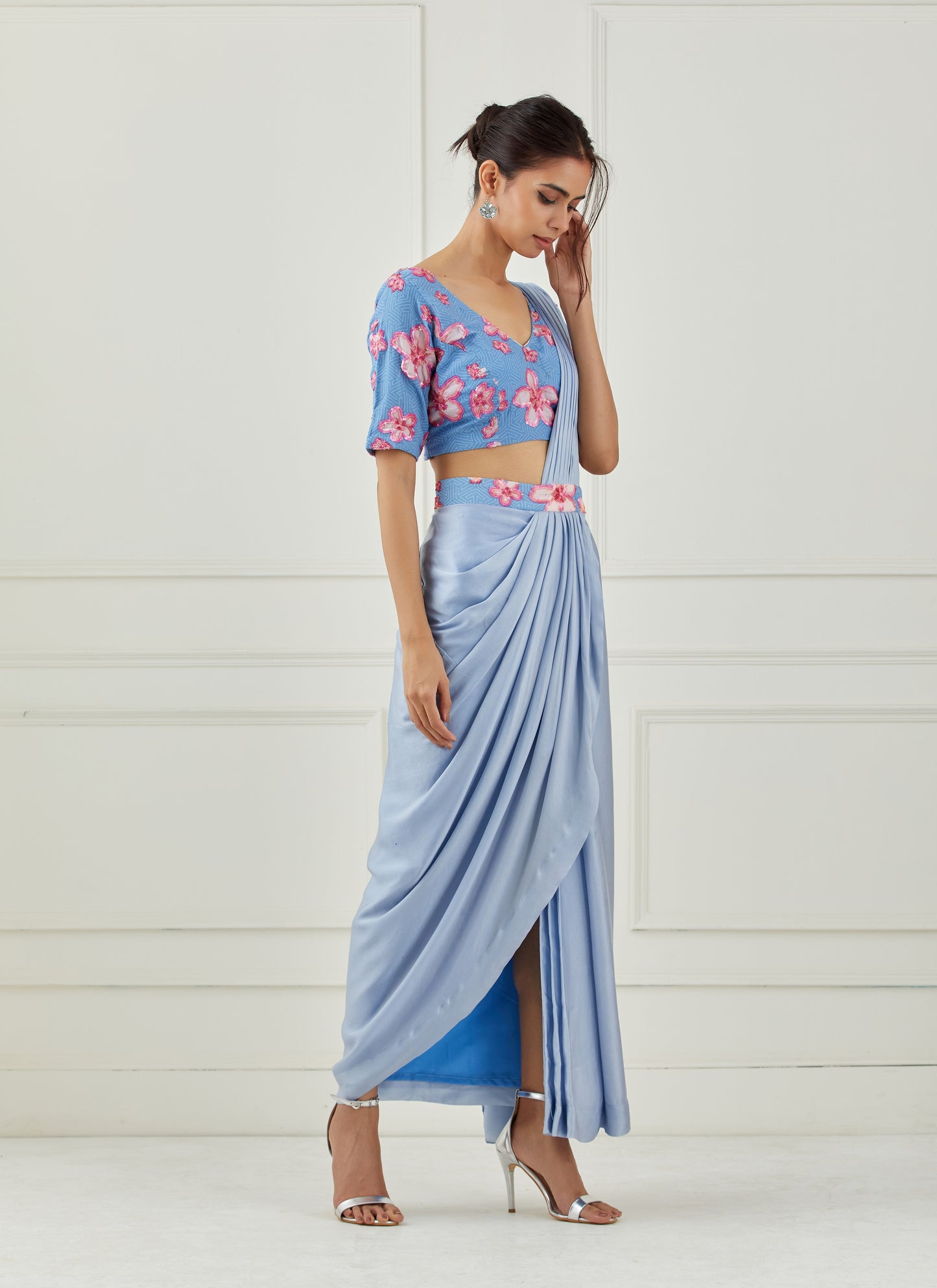 Moon blue draped saree (Sleeves blouse)