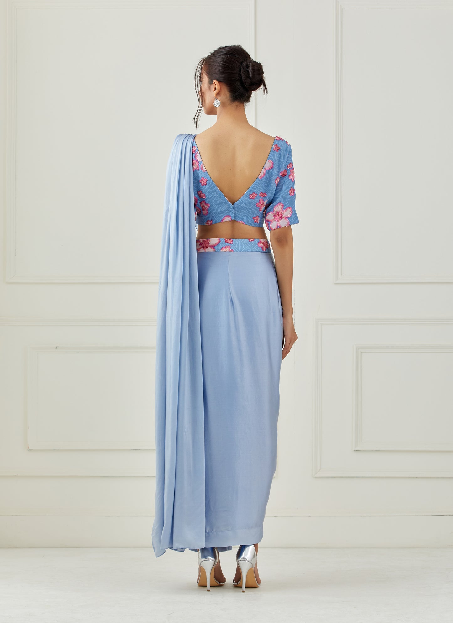 Moon blue draped saree (Sleeves blouse)