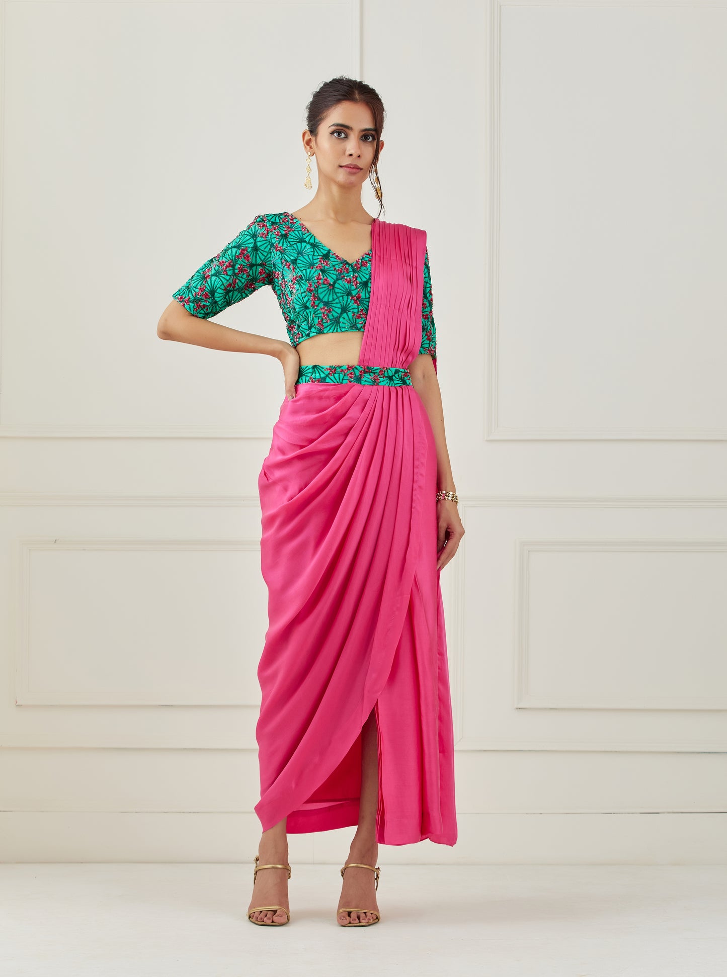 Fuchsia draped saree (Sleeves blouse)